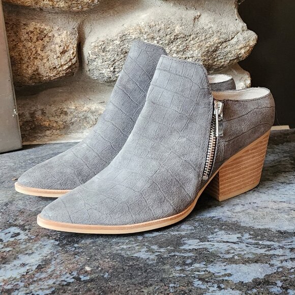 NWT Dolce Vita Gray Suede Zip-Up Slip-In Booties Size 8 - Picture 6 of 15